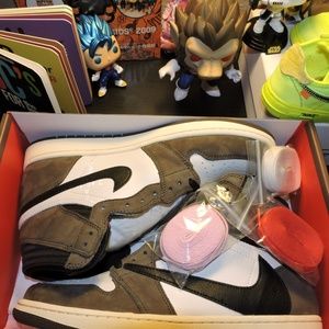 TRAVIS SCOTT JORDAN 1